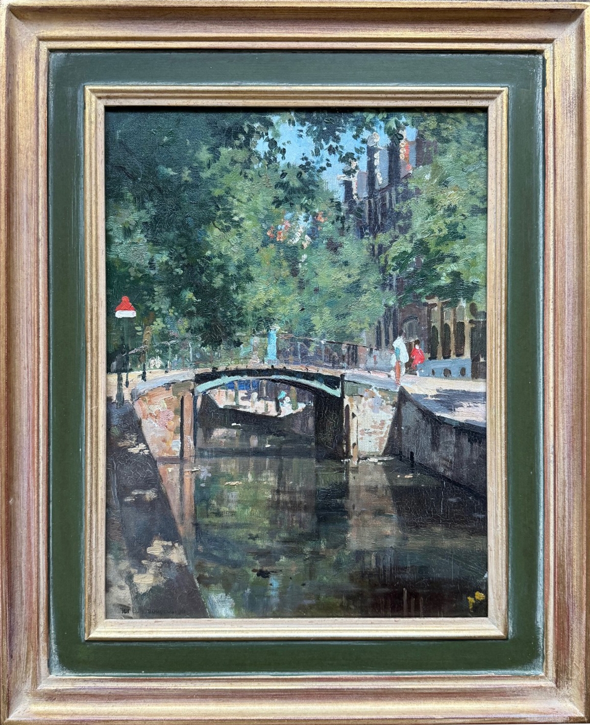 Oudezijds Achterburgwal te Amsterdam zonder lijst