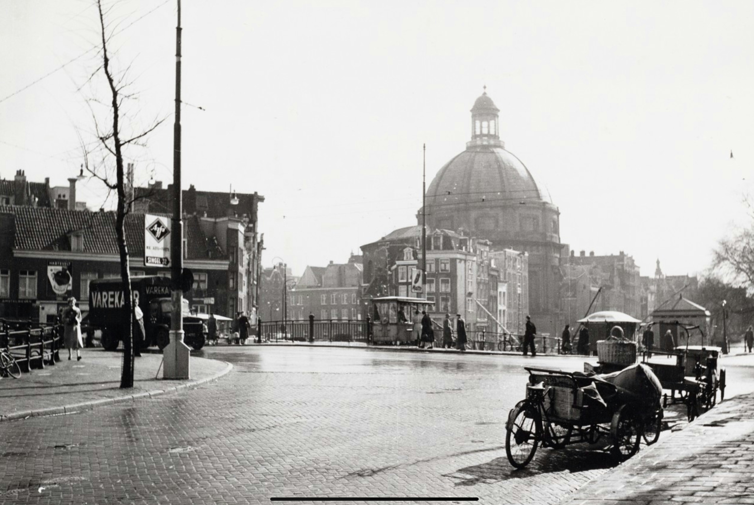 Haringkar op de Haarlemmersluis te Amsterdam zonder lijst