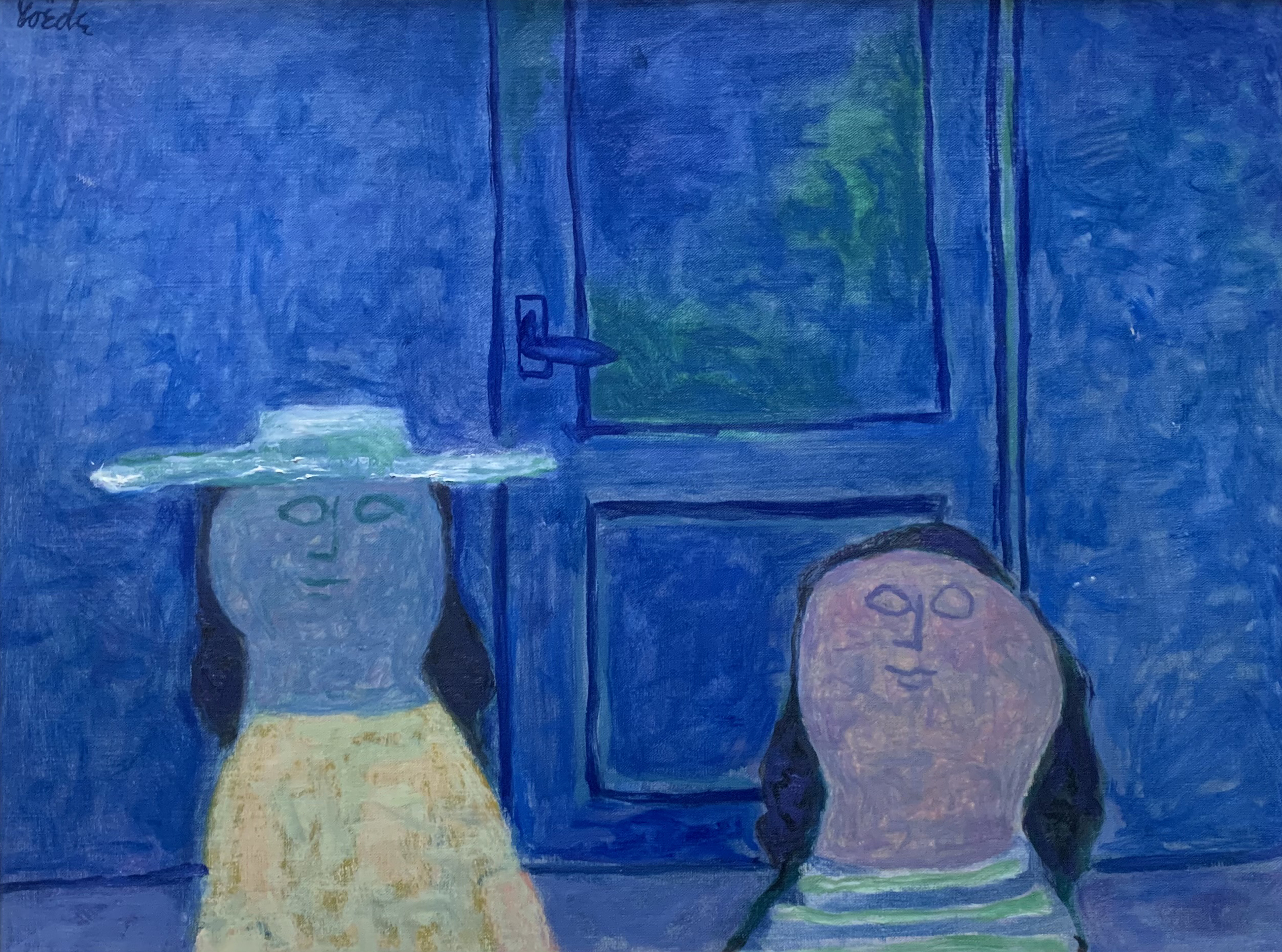 Twee figuren voor een blauwe deur zonder lijst