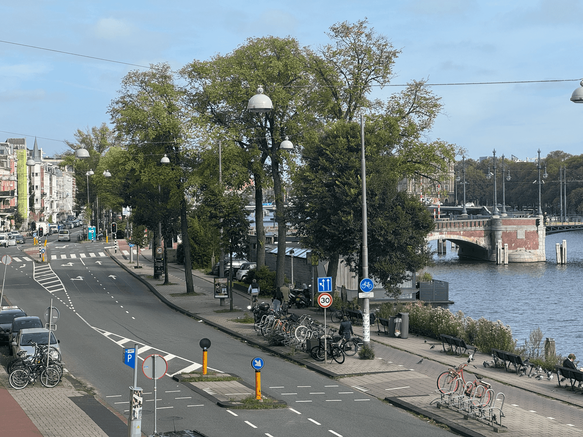 Uitzicht vanuit de Amstelkade 47