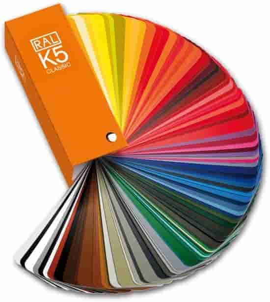 Kleur en kunst in balans: zo creëer je harmonie in je interieur