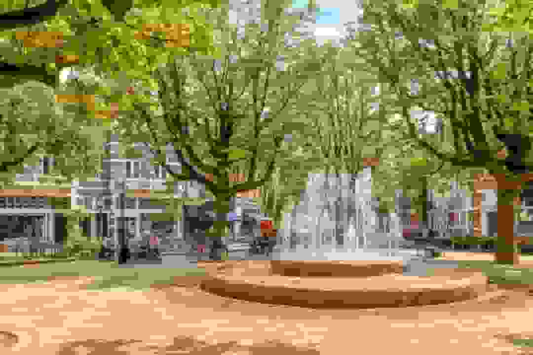 Hans Versfelt - Plein Howeweg in Amsterdam Watergraafsmeer (in het echt)