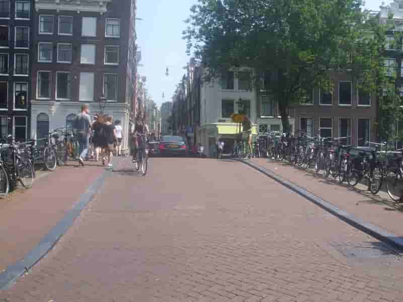 Titus Meeuws - Hartenstraat te Amsterdam (in het echt)