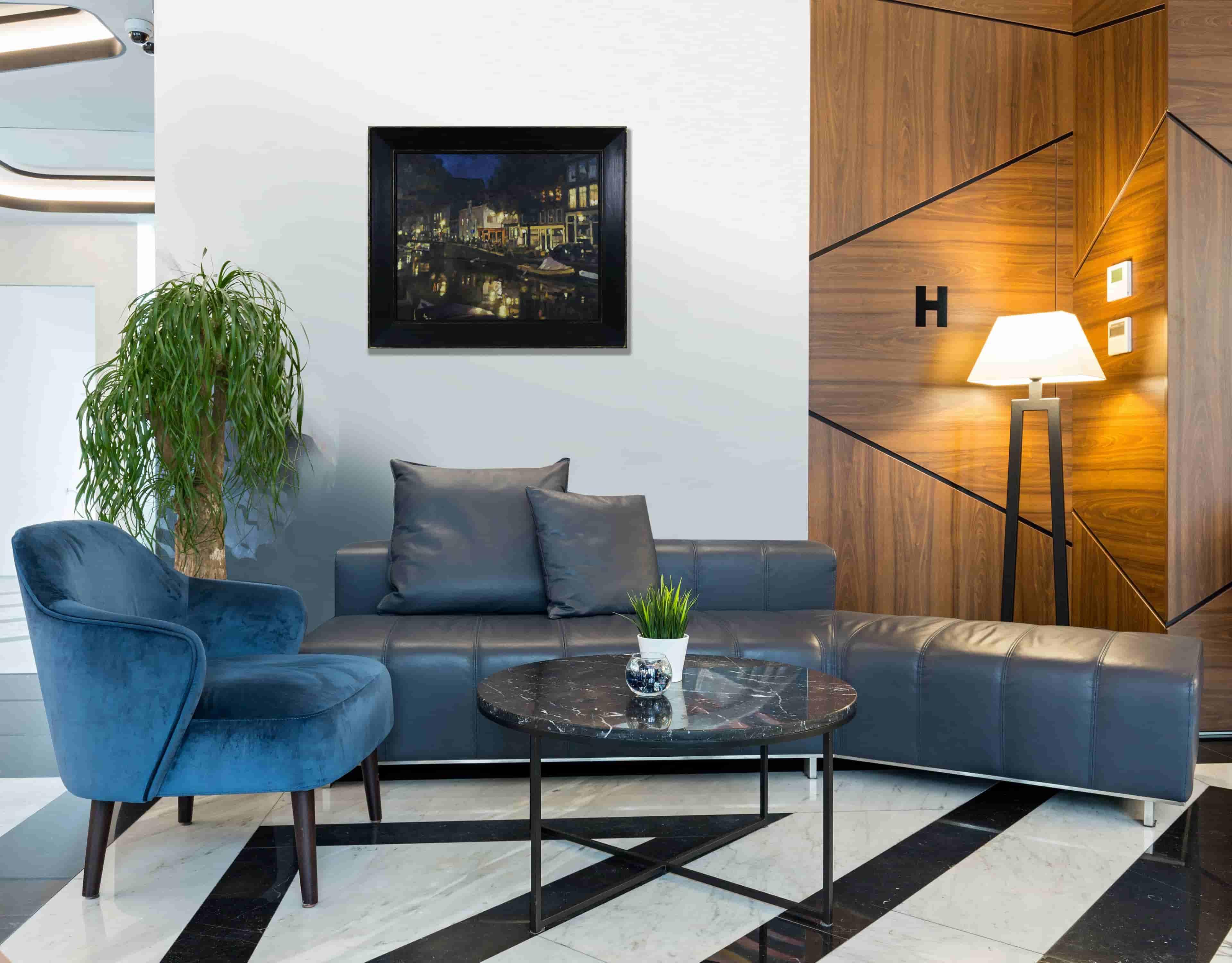 Frans Koppelaar - Egelantiersgracht bij avond (in interieur)