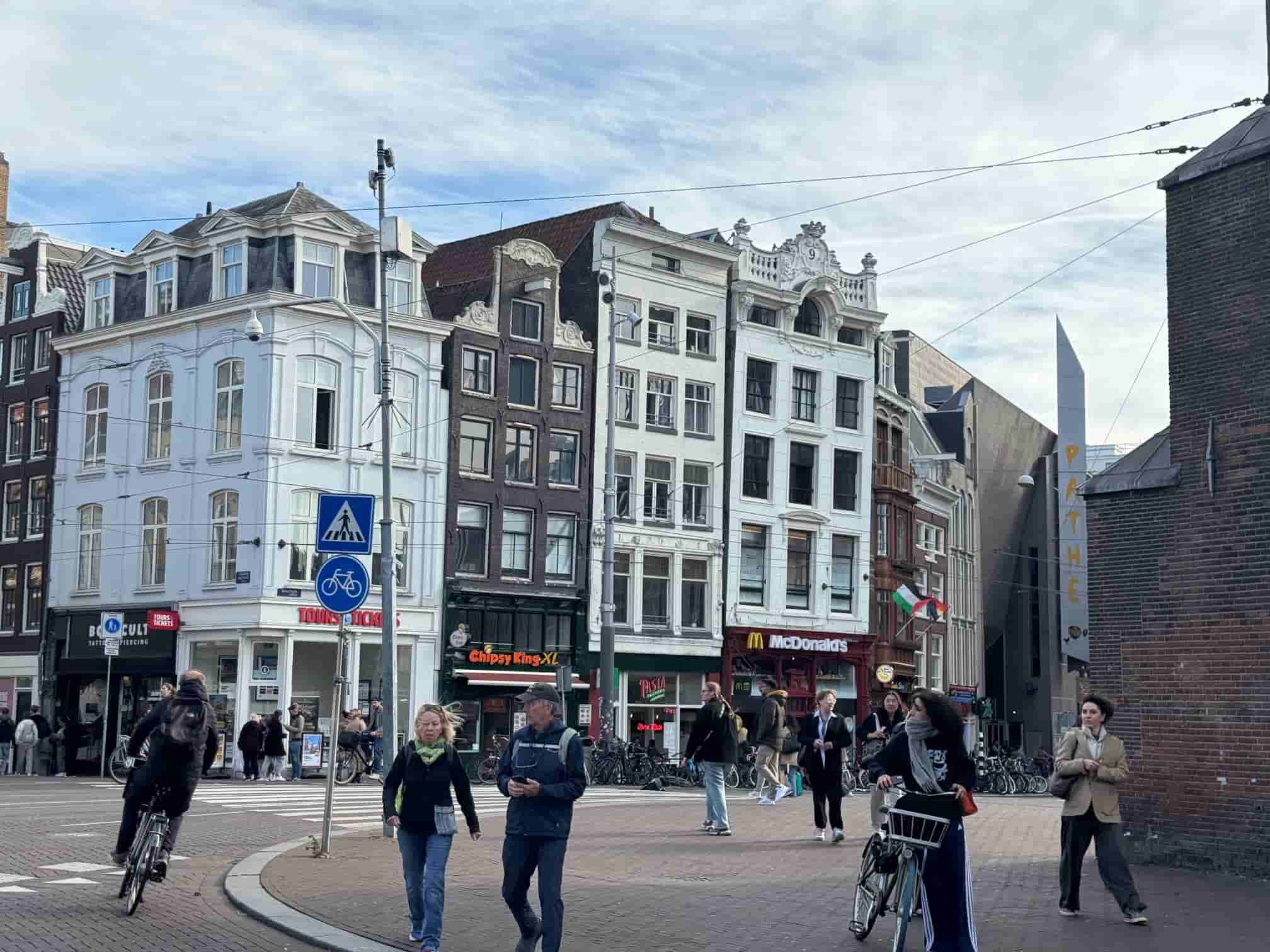 Erasmus Bernard von Dülmen-Krumpelman - Muntplein Amsterdam (in het echt)