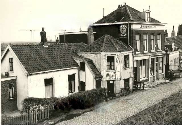 Huizen aan de Honingerdijk te Rotterdam zonder lijst